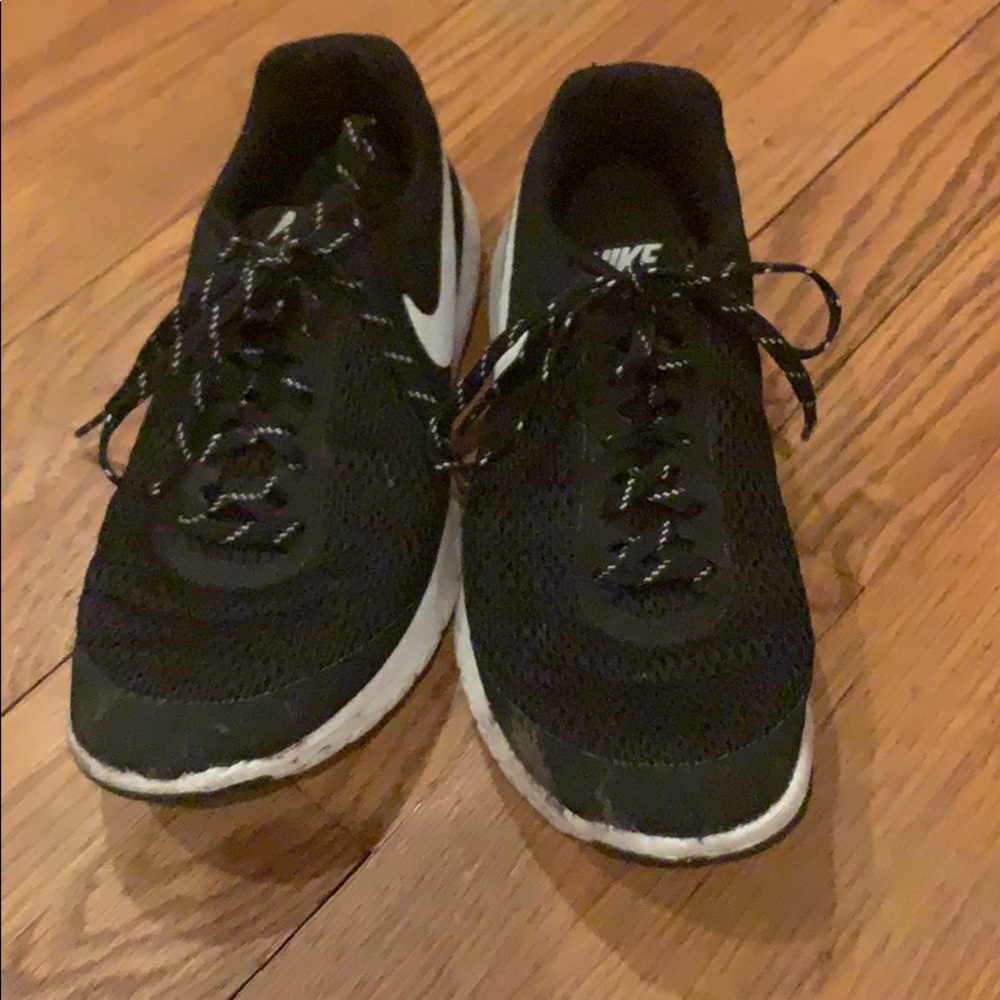 Running sneakers